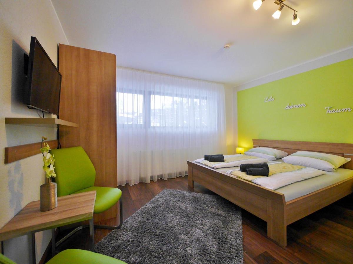 Ferienwohnung Nelly Am Kurpark Вилинген Екстериор снимка